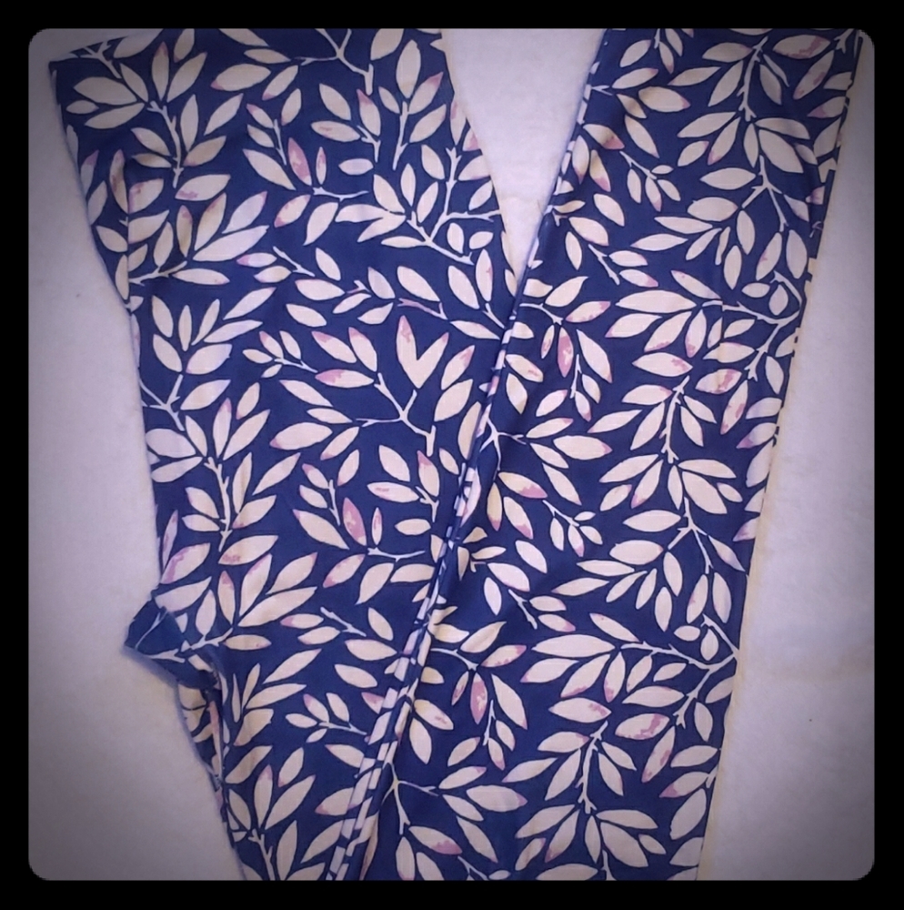 Blue leaf leggings